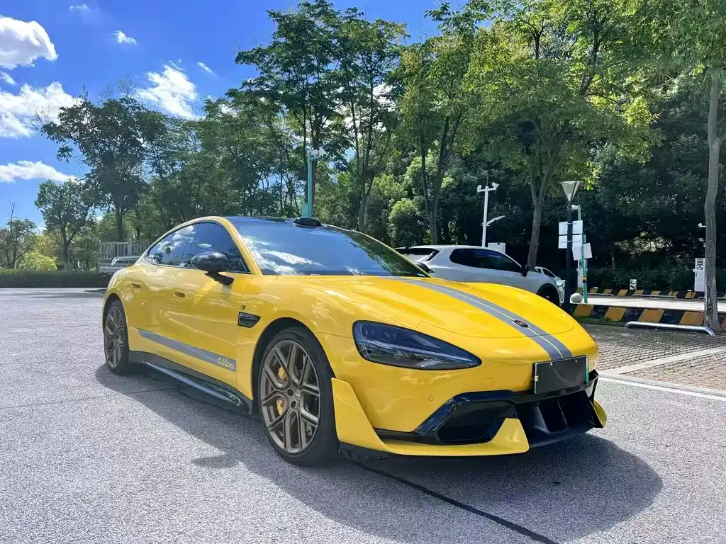 Xiaomi SU7 Ultra 2025 Ultra