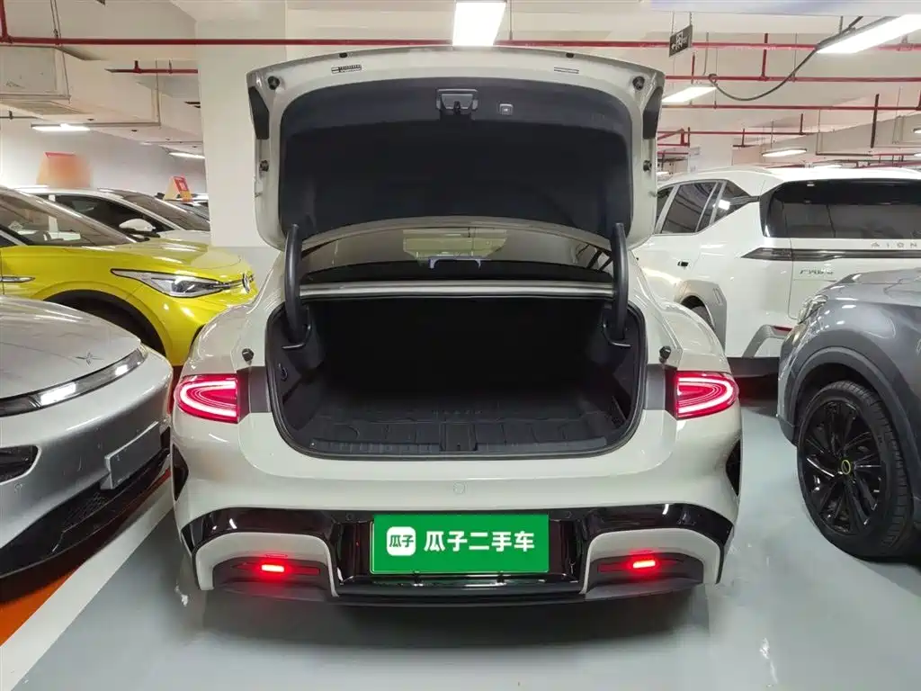 Xiaomi SU7 2024 rear-drive ultra-long battery life, high-end smart driving Pro version