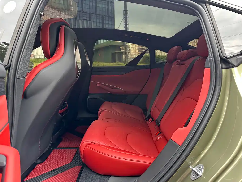 Xiaomi SU7 2024 rear-drive ultra-long battery life, high-end smart driving Pro version