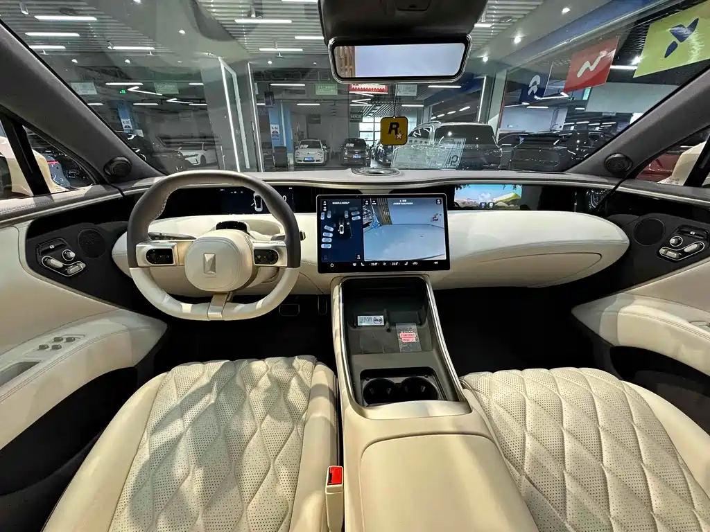 Avita 11 2024 model 700 three-laser four-wheel drive recommended version