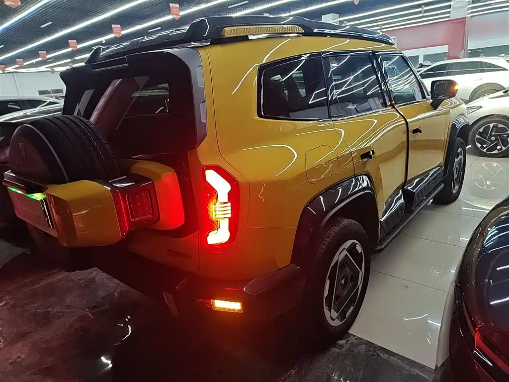 Dark blue G318 2025 worry-free crossing Edition Four-wheel drive Secret Edition