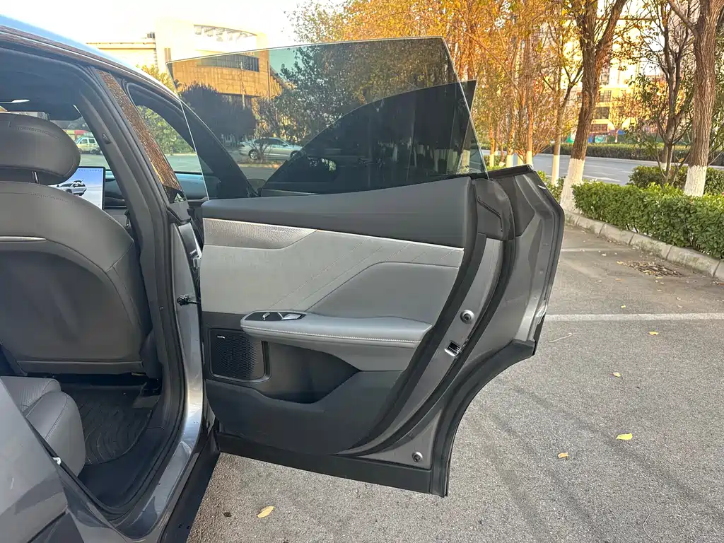 Фото машины 18