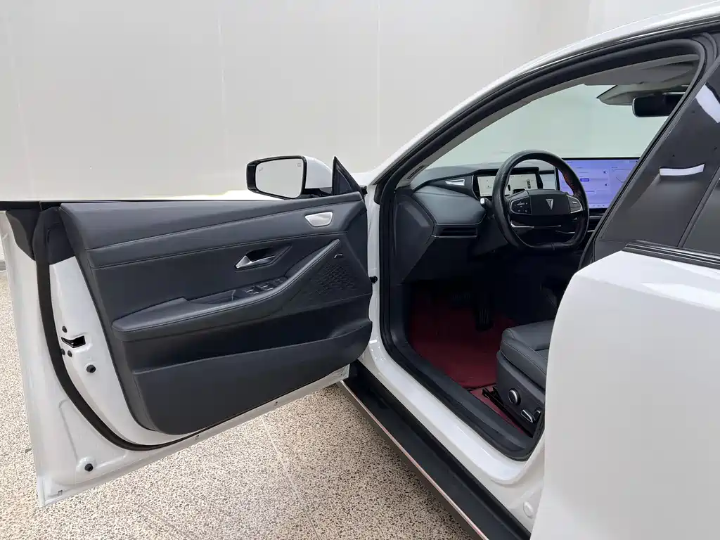 Dark blue SL03 2022 1.5L 1200 extended range version