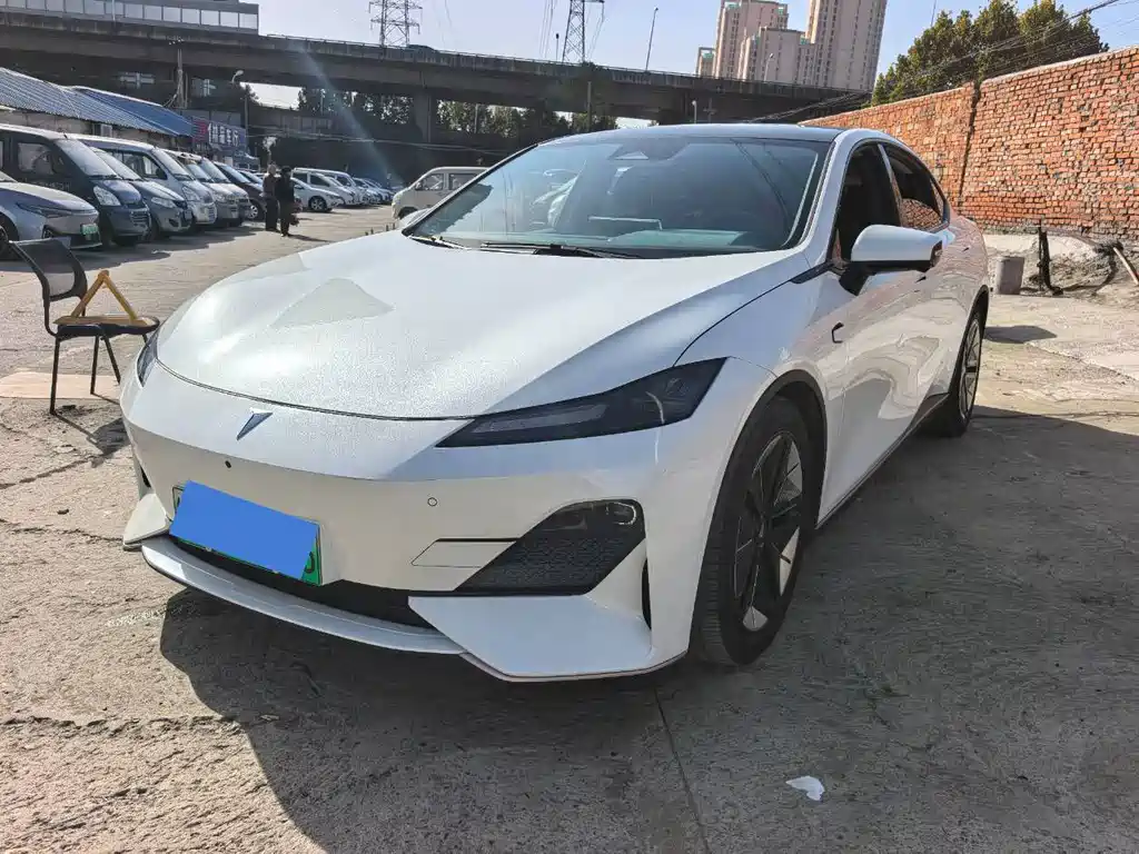 Dark blue SL03 2022 1.5L 1200 extended range version