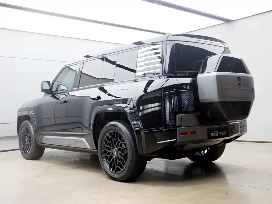 Фото машины 24