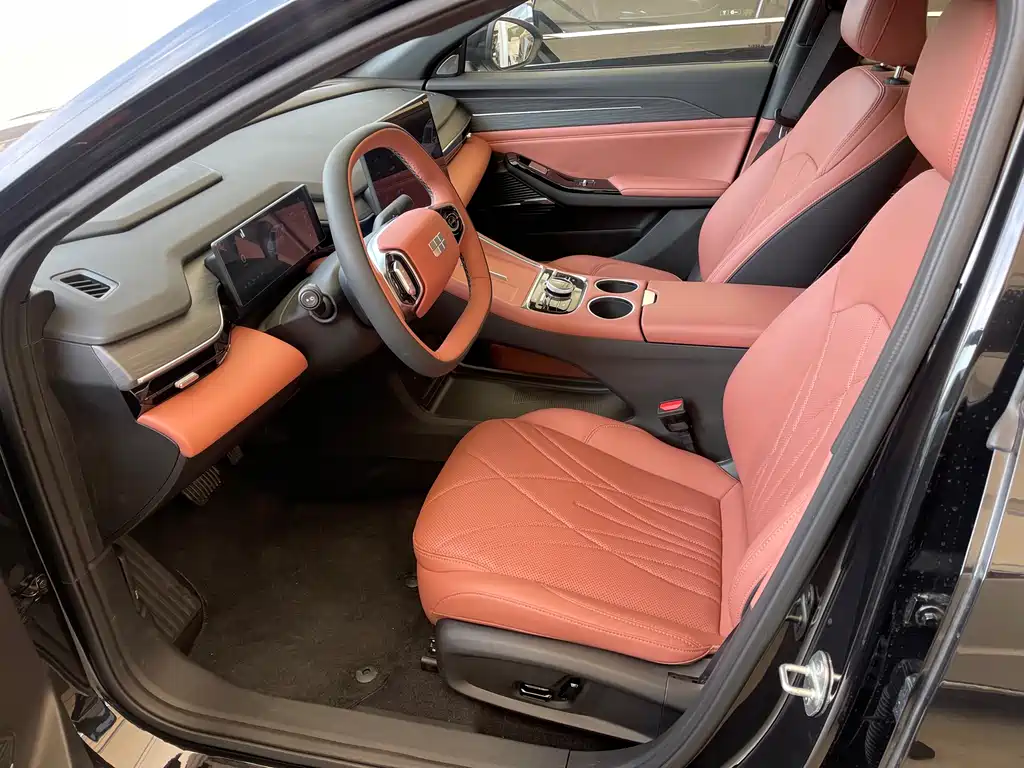 Galaxy L6 2025 EM-i 140km Discovery+ Edition