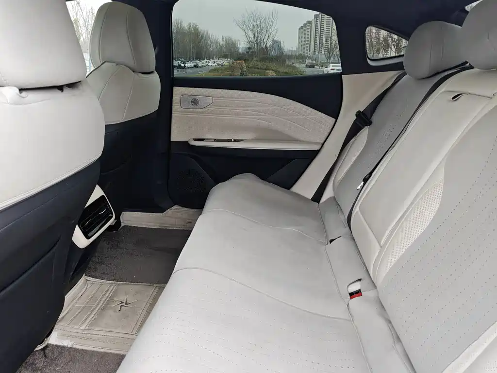 Galaxy E8 2024 665km rear-drive Starship Voyage version