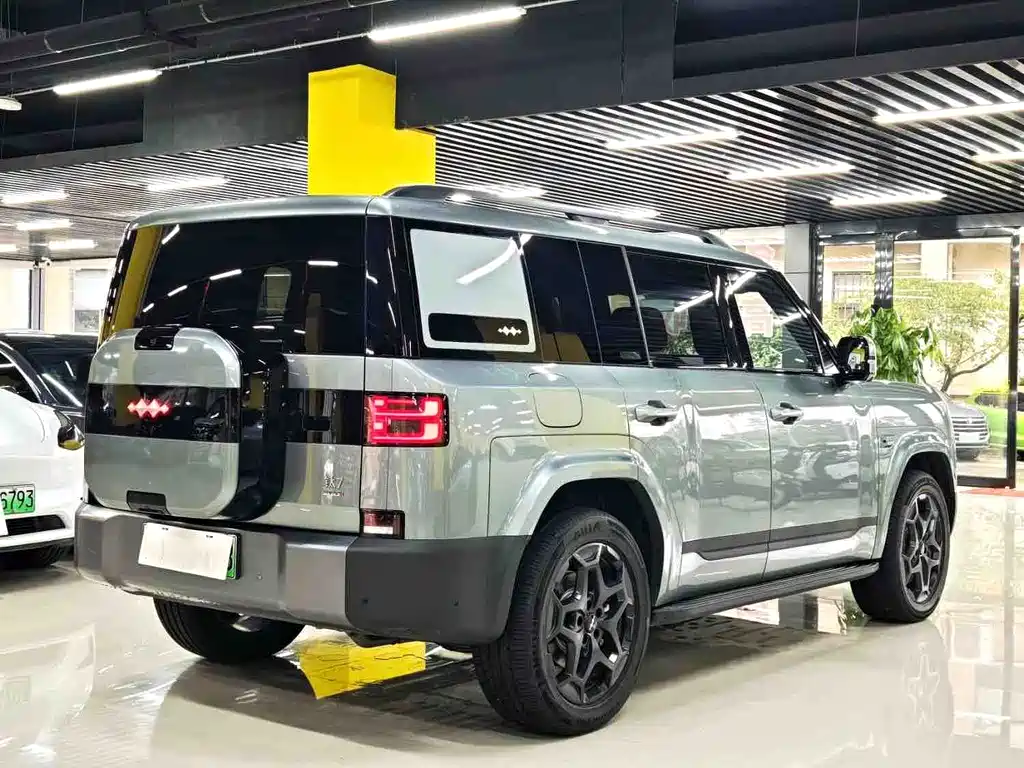 Titanium 7 2025 190KM four-wheel drive Ultra version