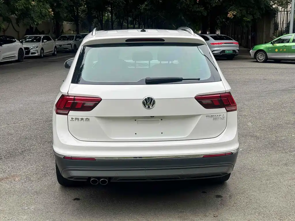 Tiguan L 2019 330TSI automatic two-wheel drive smart luxury edition Country VI