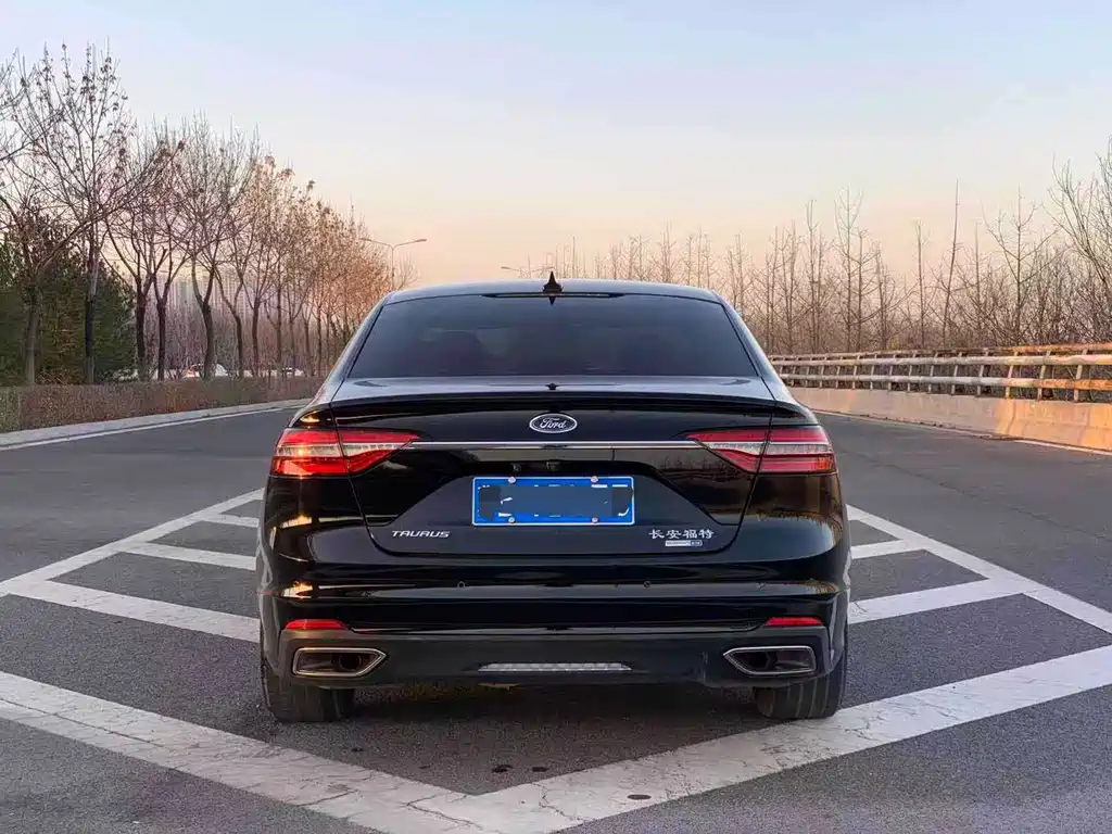 Taurus 2019 EcoBoost 245 Enjoy Edition