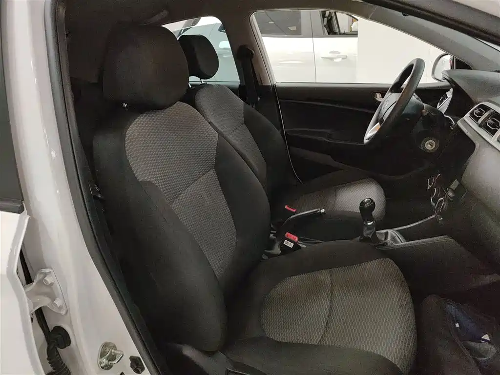 Rena 2020 1.4L manual GL refreshed new version