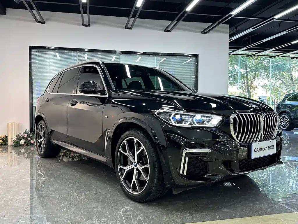 BMW X5 2022 xDrive 40Li M sports Suit