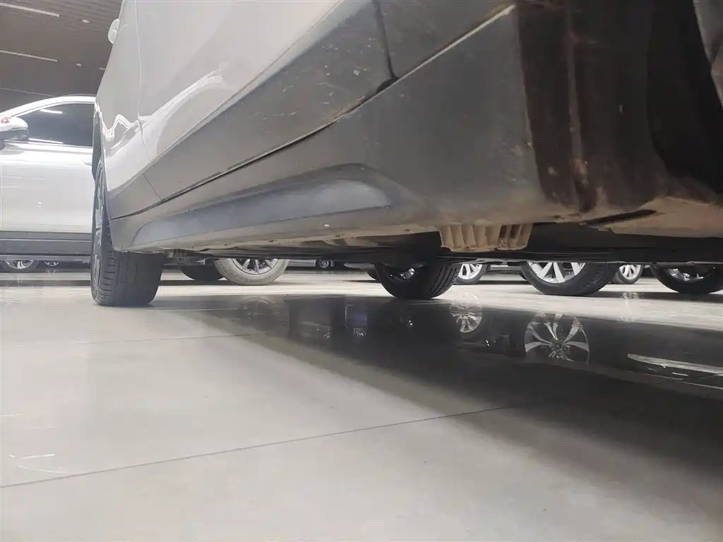 Фото машины 24