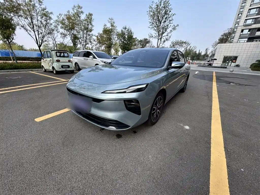 Roewe D6 2025 520km Smart Edition