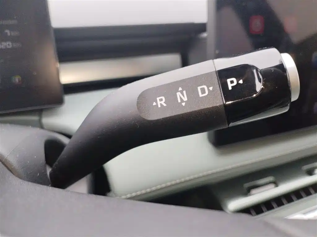 Roewe D6 2025 450km Premium Edition