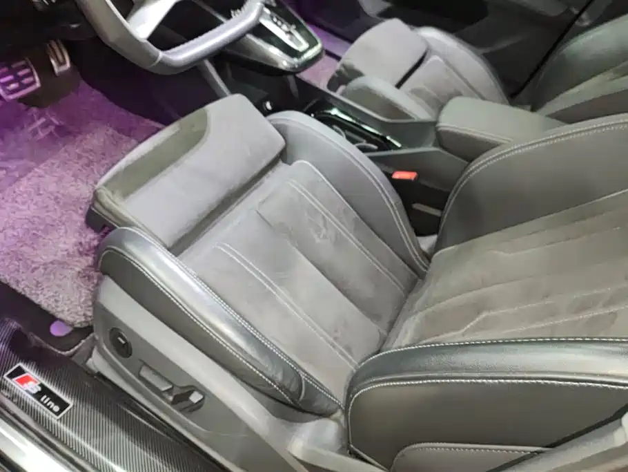 Audi Q4 e-tron 2022 model 40 e-tron Premium Edition