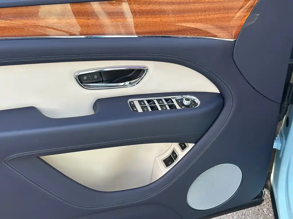 Фото машины 10