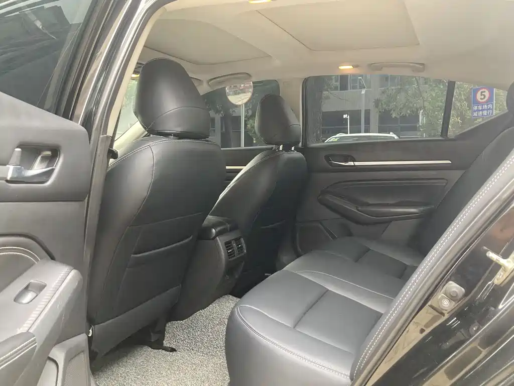 Teana 2021 2.0 L XL Comfort Edition