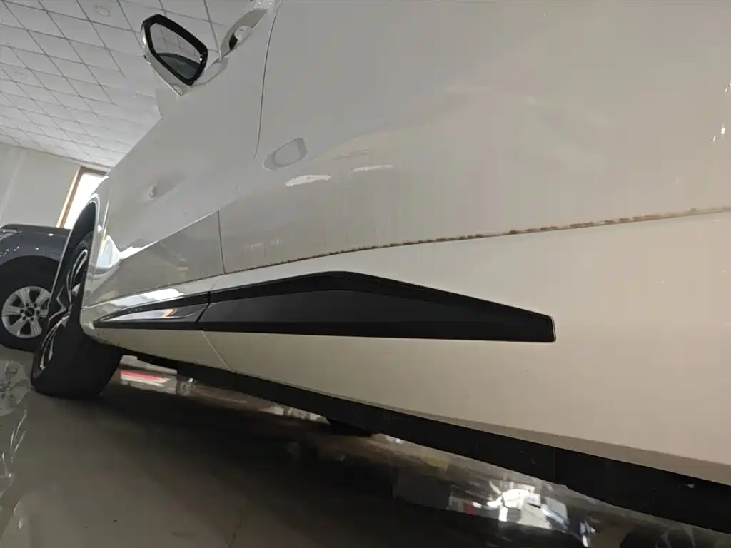 Changan UNI-Z New Energy 2025 Smart New Blue Whale 125km Battleship+