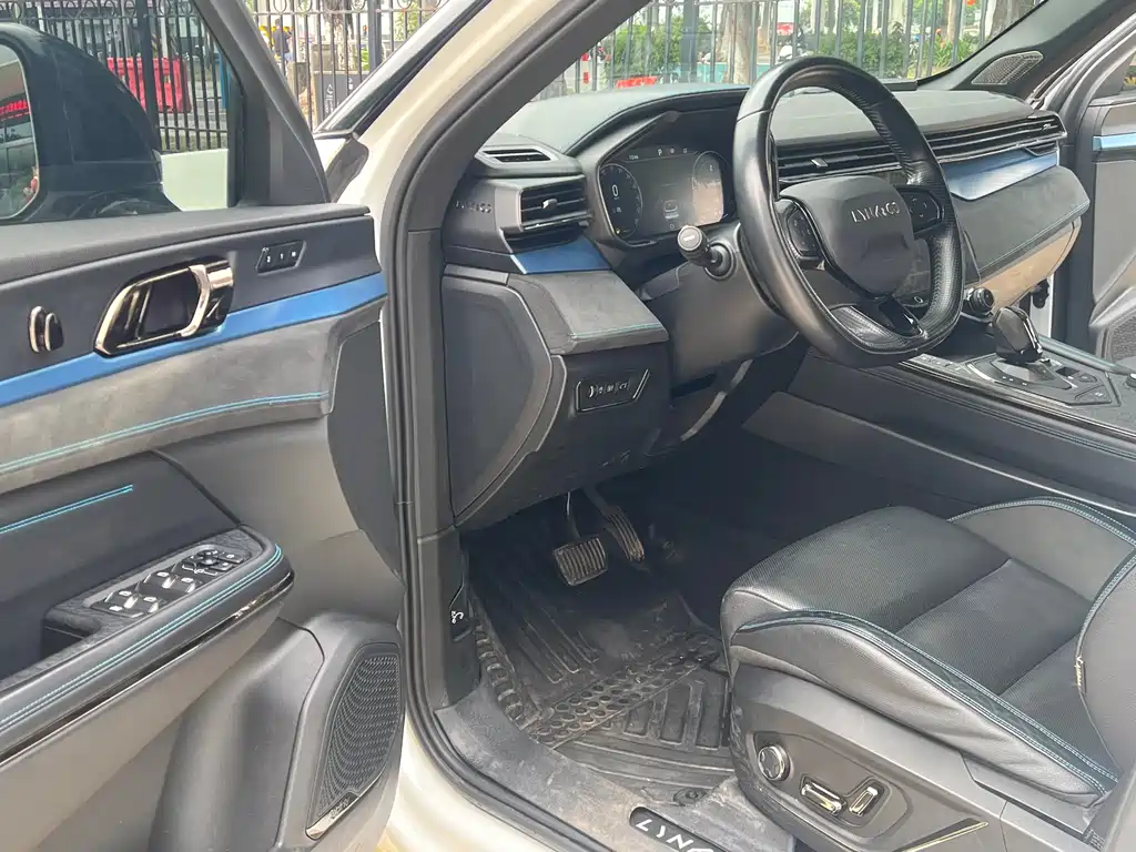 Lynk & Co. 05 EM-P 2021 Model 1.5 TD PHEV HALO