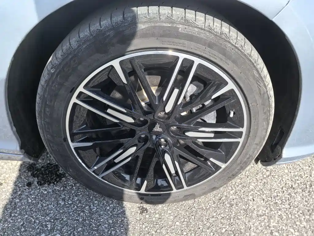 Nezha S 2023 pure electric 520km rear drive version