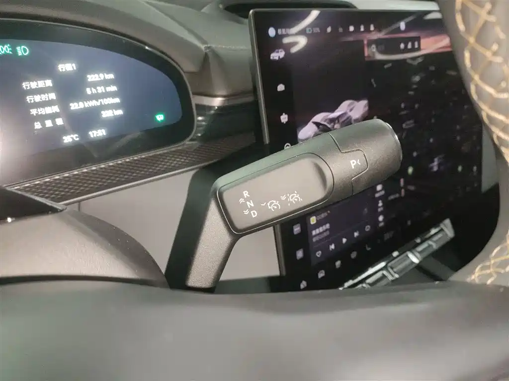 Фото машины 24