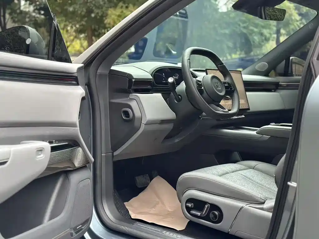 Extreme Krypton 7X 2025 100kWh long battery life four-wheel drive smart driving version