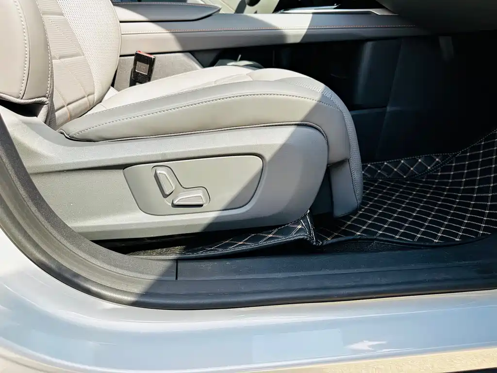 Фото машины 28