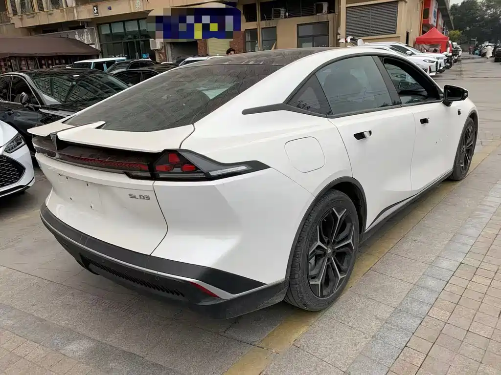 Dark blue SL03 2023 200Max extended range version