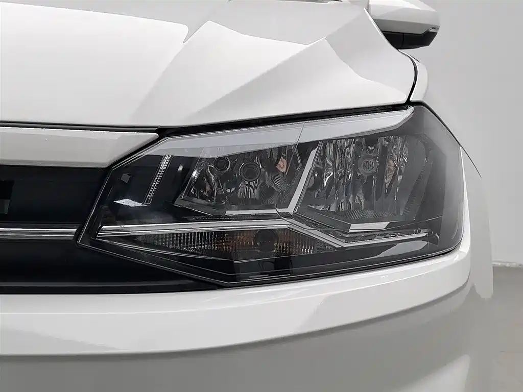 Polo 2021 Plus 1.5L automatic colorful Technology Version