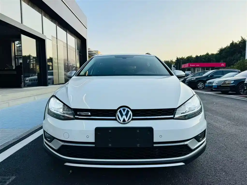 Golf imported 2019 model 1.8 TSI travel edition