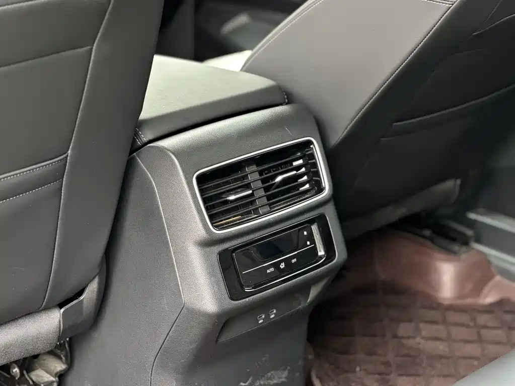 Range Rover 2023 380TSI four-wheel drive R-Line first version