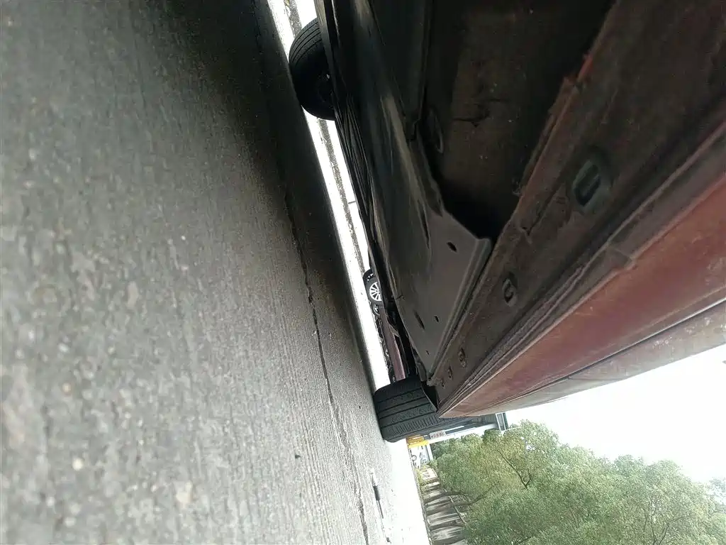 Фото машины 24