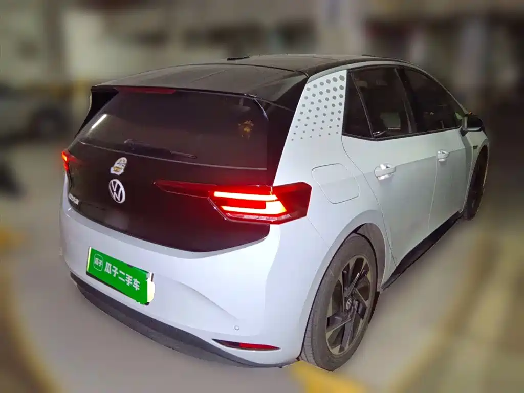 Фото машины 30