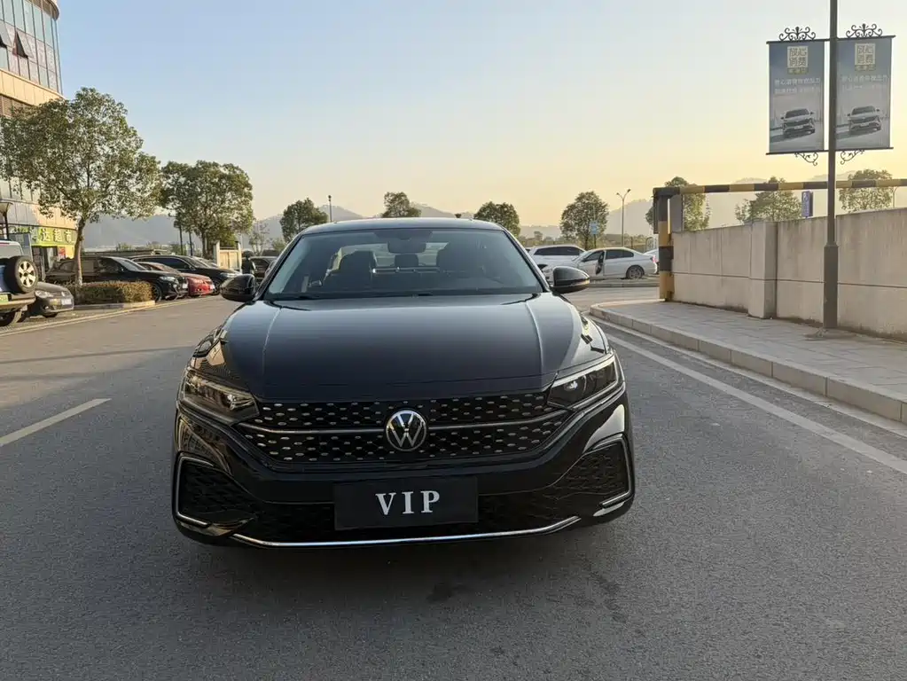 Passat 2023 330TSI Elite Edition