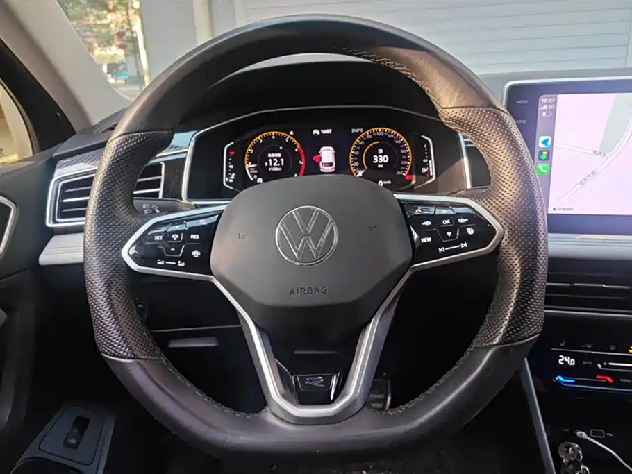 Tiguan L 2022 330TSI automatic two-wheel drive R-Line Premium edition