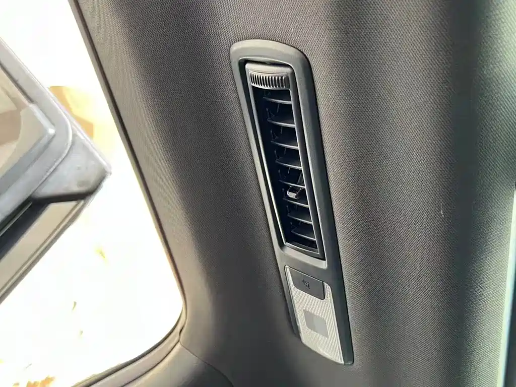 Фото машины 30