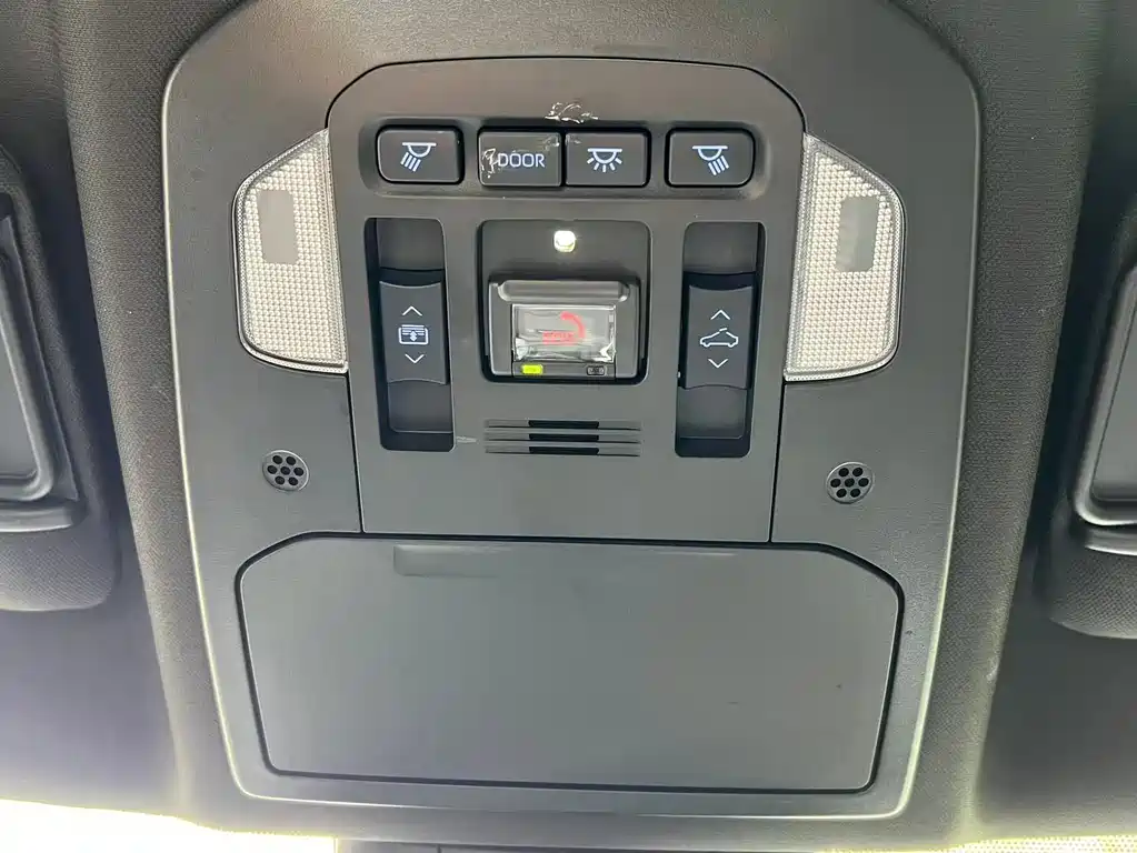 Фото машины 33