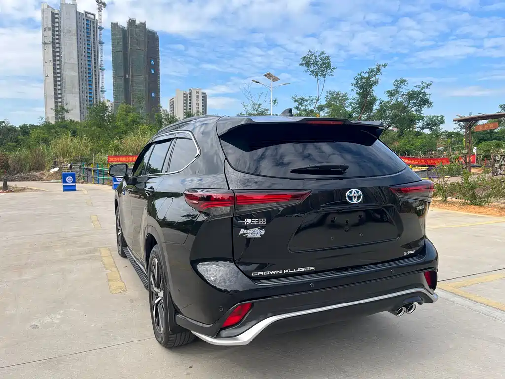 Crown Lufang 2021 2.5L HEV four-wheel drive Deluxe Edition