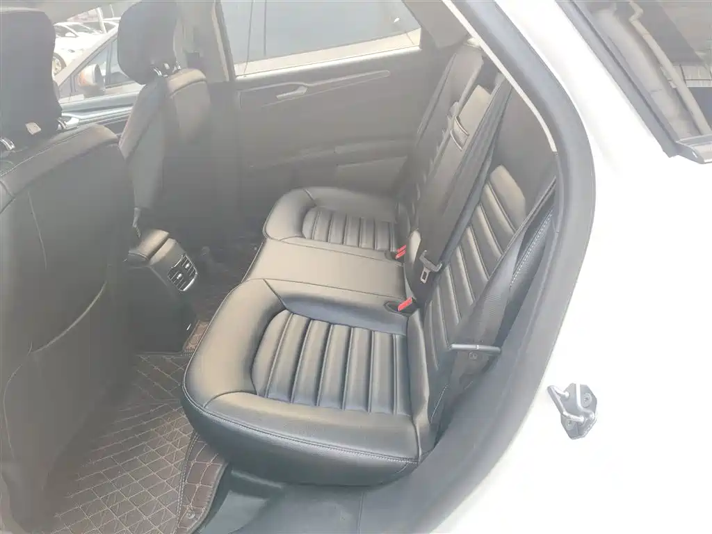 Фото машины 26