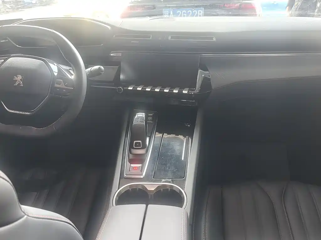 Peugeot 508 2022 model 508L 400THP PureTech driving Control version