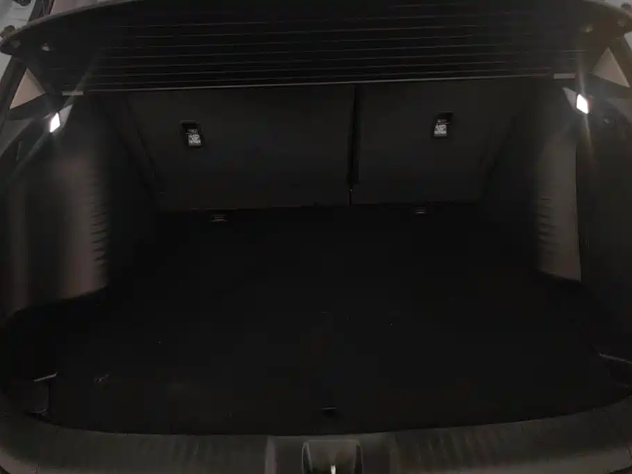 ZR-V to the 2023 model 2.0L e: HEV Rui*Exclusive edition