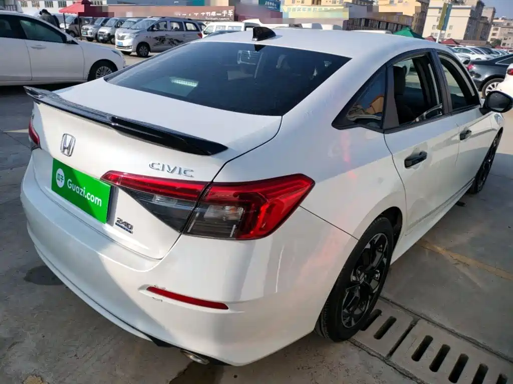 Civic 2022 240TURBO CVT combustion Version