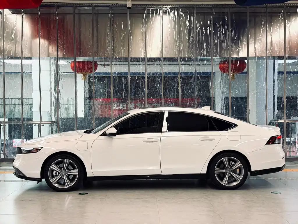 Accord New Energy 2023 2.0L e: PHEV Premium Edition