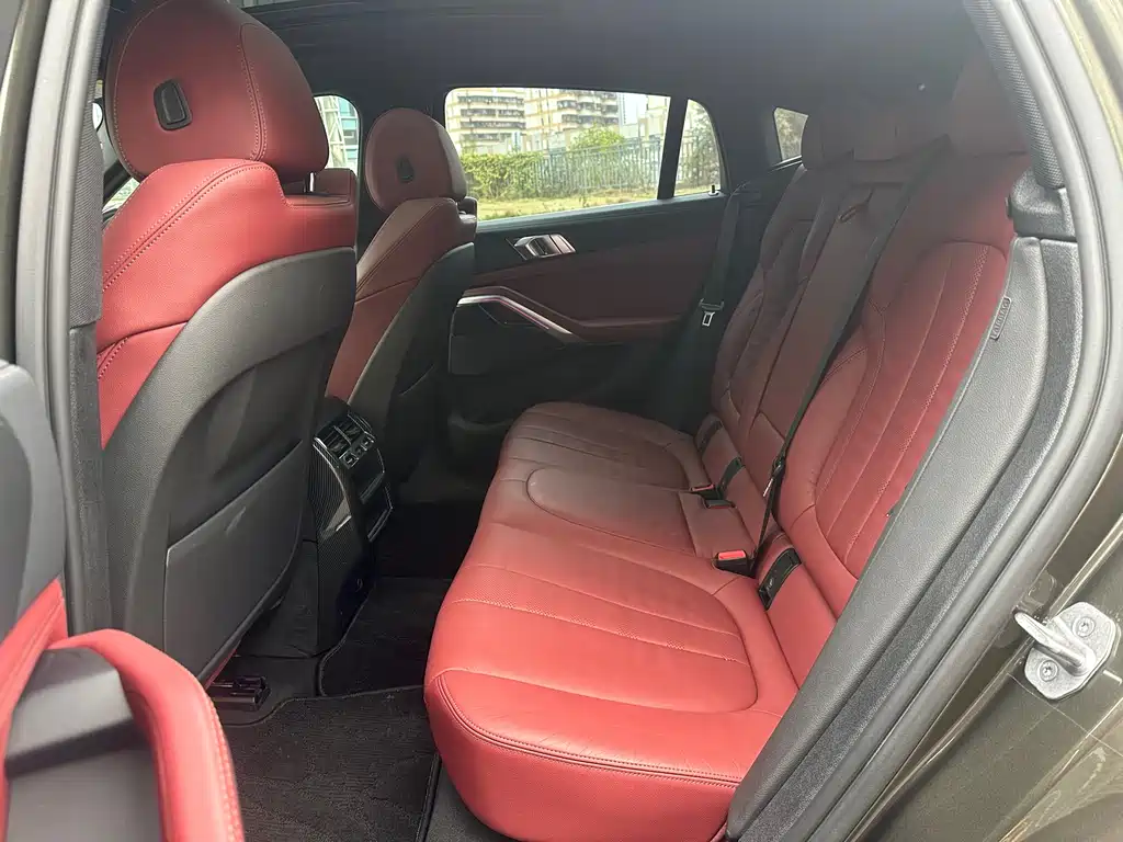 BMW X6 2021 xDrive30i M sports suit