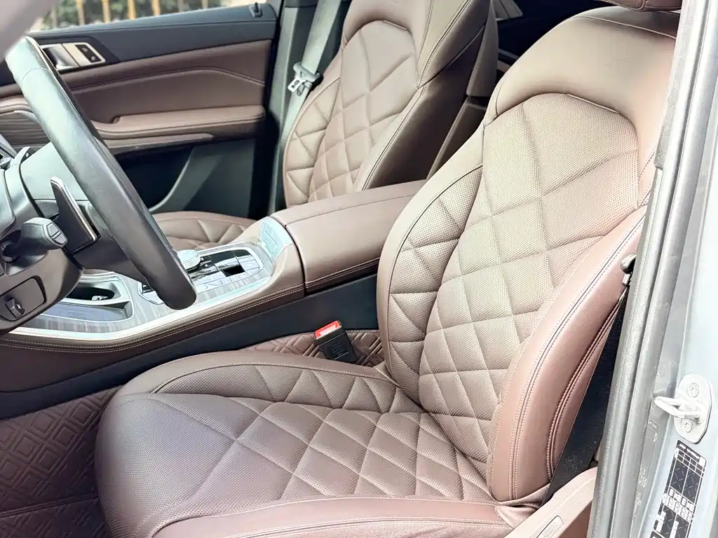 BMW X5 2022 facelift xDrive 40Li M sports suit