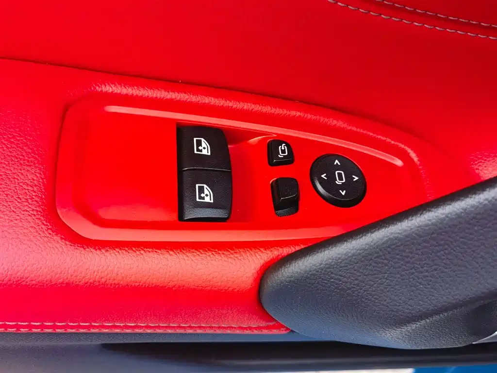 Фото машины 26