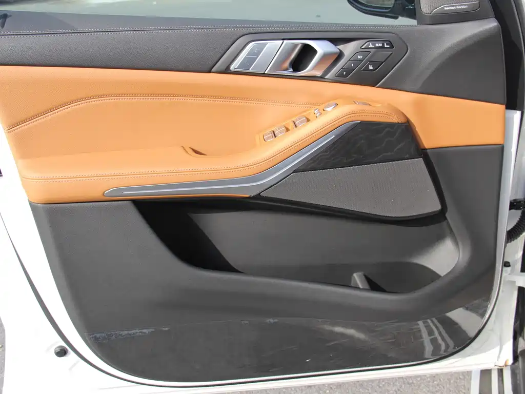 BMW X7 2019 xDrive40i Executive M sports Suit