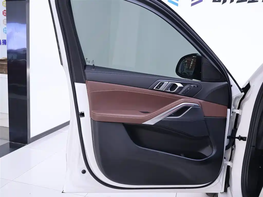 Фото машины 10