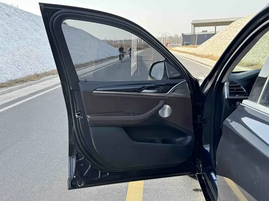 Фото машины 10